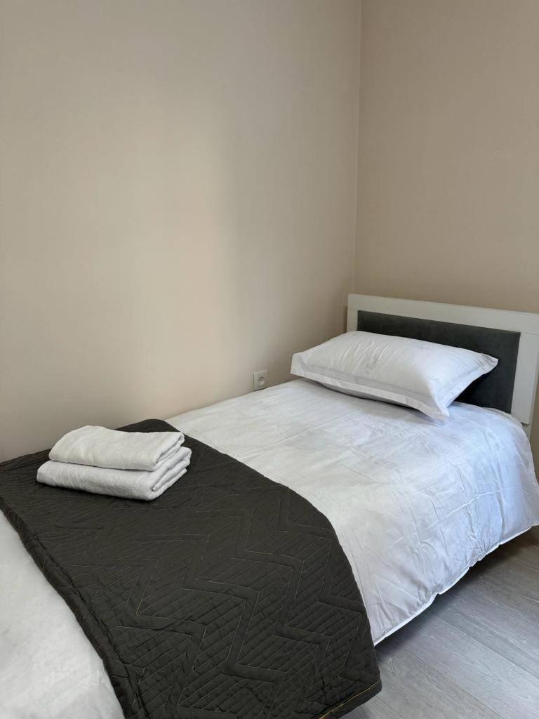 Comfort Plus Hostel อัลมาตี ภายนอก รูปภาพ